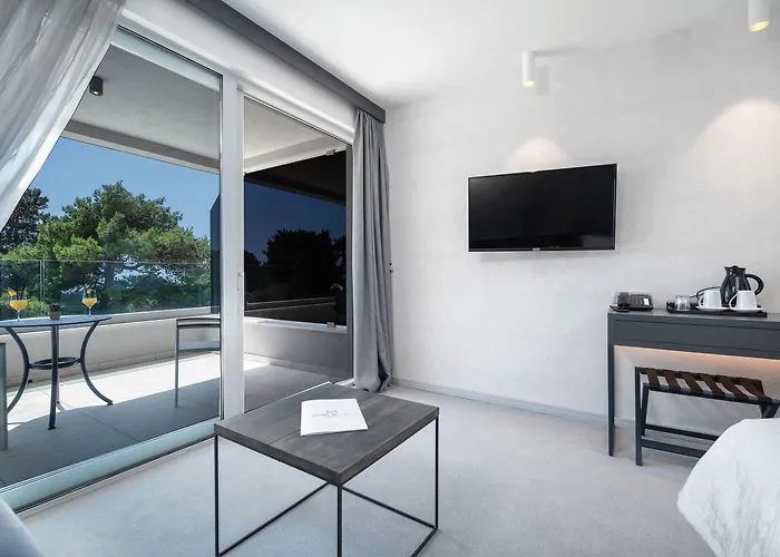 Boutique Mirjam 4*