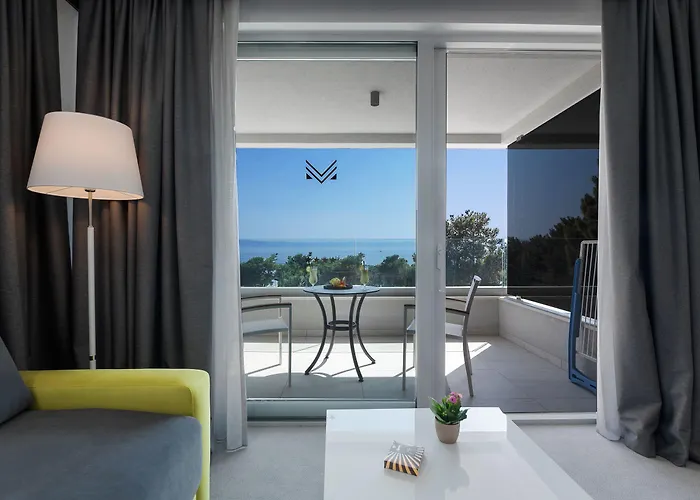 Boutique Mirjam 4*