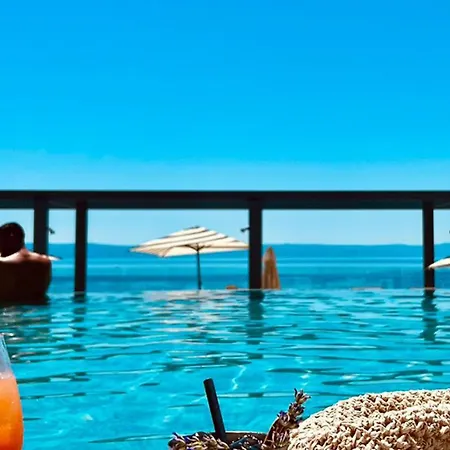 Boutique Mirjam マカルスカ