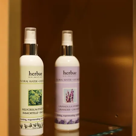 Boutique Mirjam 4* マカルスカ