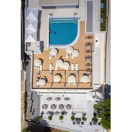 Hotel Boutique Mirjam 4*