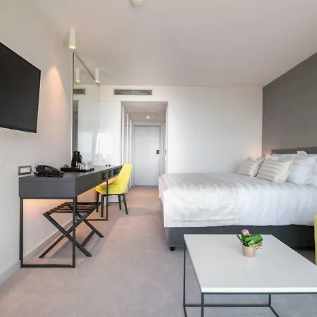 Boutique Mirjam マカルスカ