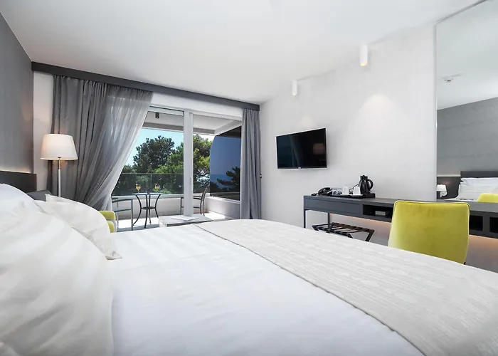 Hotel Boutique Mirjam 4*