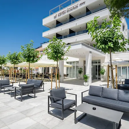 Boutique Mirjam 4*